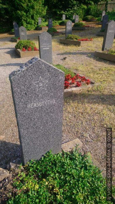 Soldat inconnu sur le cimetière russe à Zwettl. Photo © André M. Winter