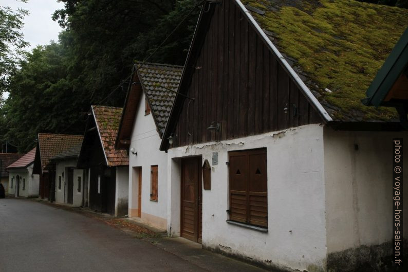 Maisons à presse de l'Eichberger Kellergasse. Photo © Alex Medwedeff