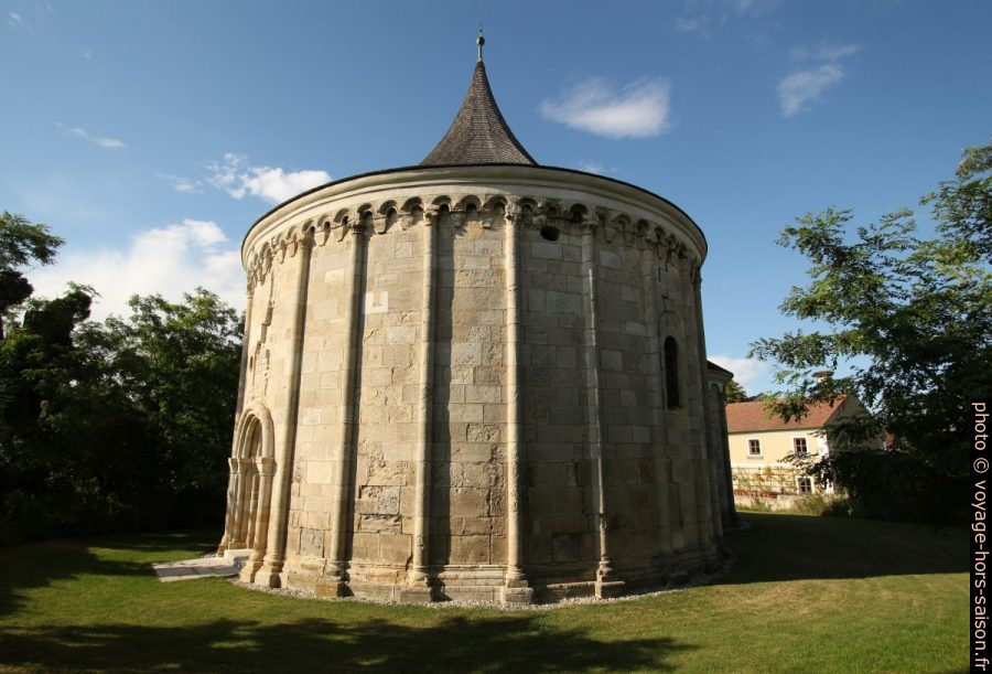 La chapelle ronde Jean le Baptiste à Petronell. Photo © André M. Winter