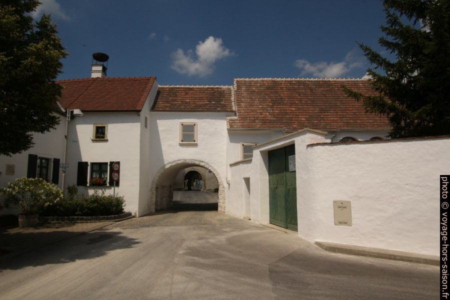 Porte de ville Türkentor à Purbach. Photo © André M. Winter