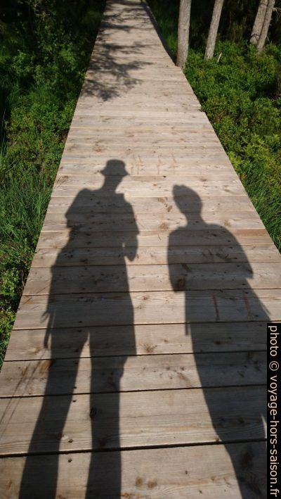 Les ombres d'André et d'Alex. Photo © André M. Winter