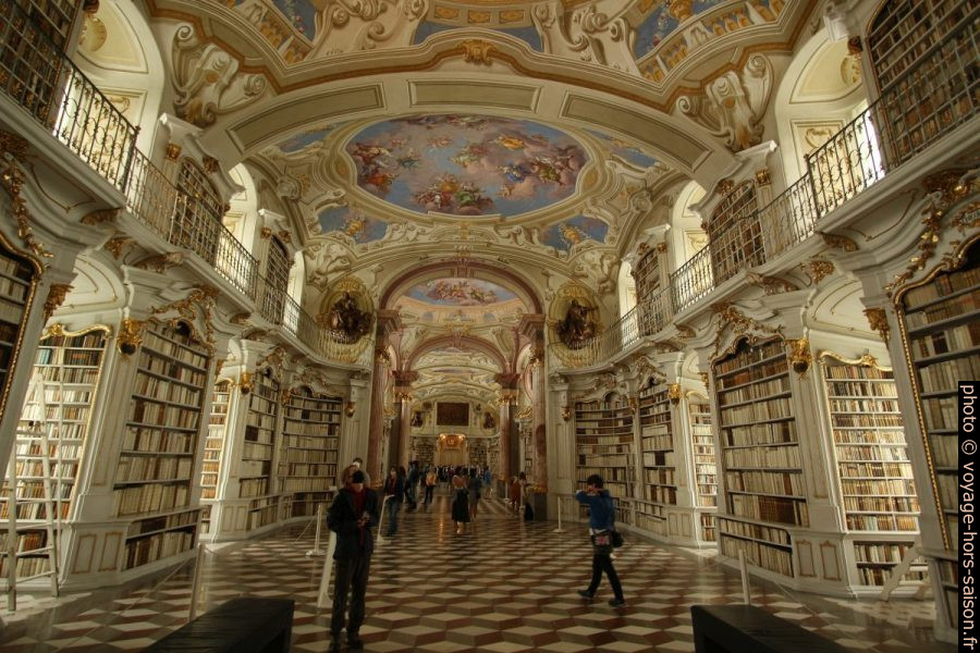 La bibliothèque d'Admont. Photo © André M. Winter