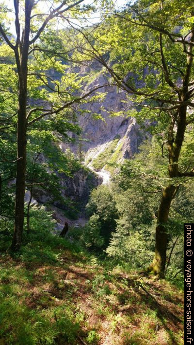 Deuxième point de vue sur la cascade Torrener Wasserfall. Photo © André M. Winter