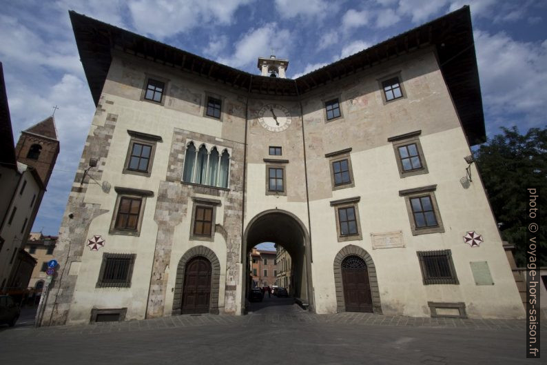 Il Palazzo dell'Orologio. Photo © André M. Winter