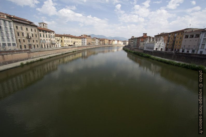 L'Arno vu en direction amont du Ponte Solferino. Photo © André M. Winter