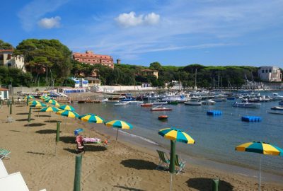 Plage de la Caletta Castiglioncello. Photo © André M. Winter