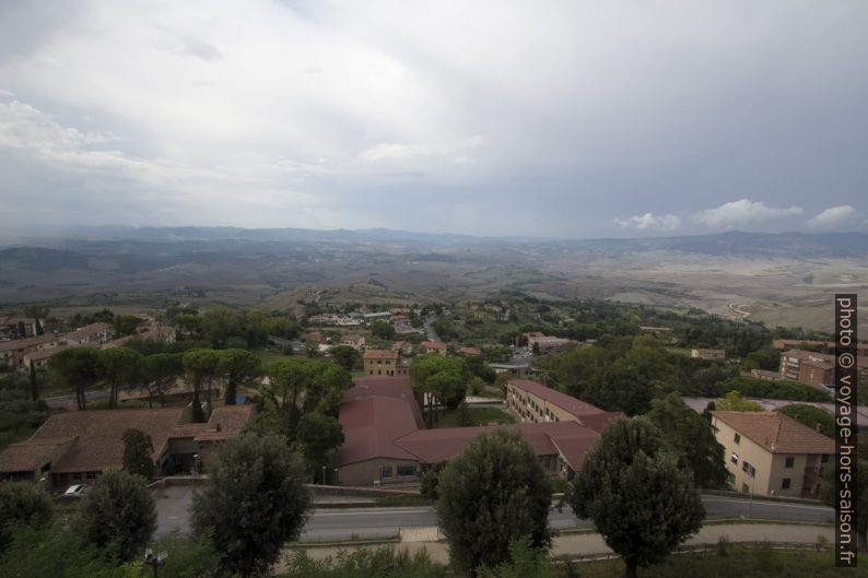 Vue vers le sud-ouest de Volterra. Photo © André M. Winter