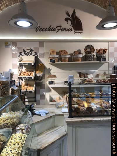 Dans le magasin Il Vecchio Forno. Photo © Alex Medwedeff