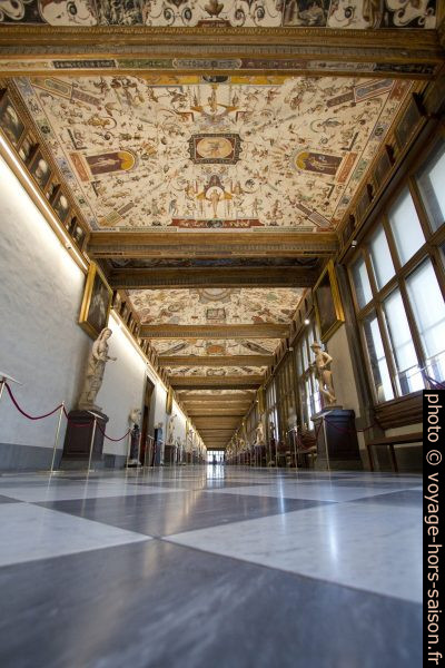 Voûtes peintes des Galeries des Offices. Photo © André M. Winter