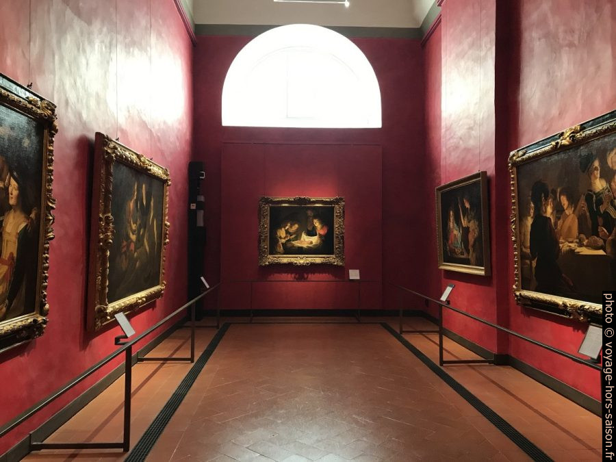 Salle avec le tableau Adorazione del Bambino. Photo © André M. Winter