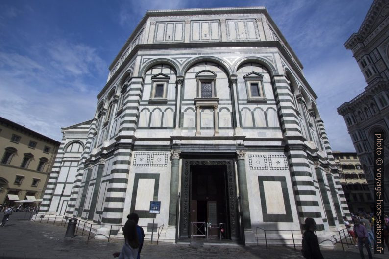 La façade sud Baptistère Saint-Jean de Florence. Photo © André M. Winter