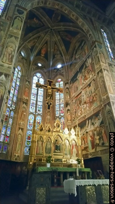Chœur et retable principal de la Basilique Santa Croce. Photo © André M. Winter
