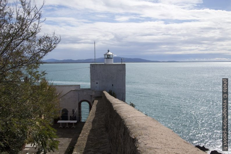 Il Faro di Talamone. Photo © André M. Winter