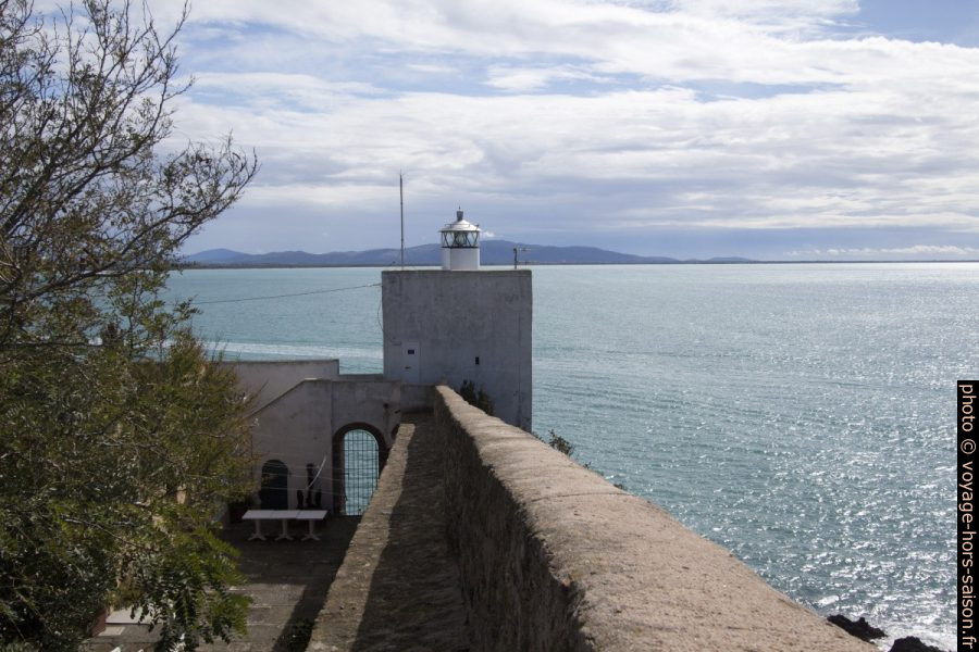 Il Faro di Talamone. Photo © André M. Winter