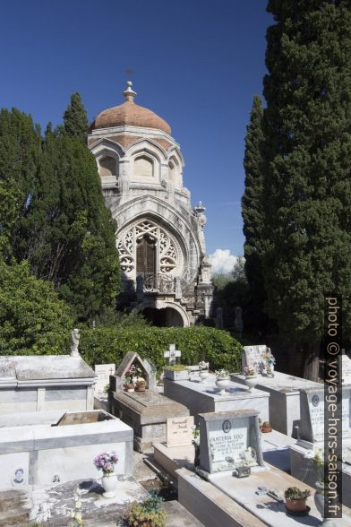 Mausoleo Vivarelli nel cimitero di Talamone. Photo © André M. Winter