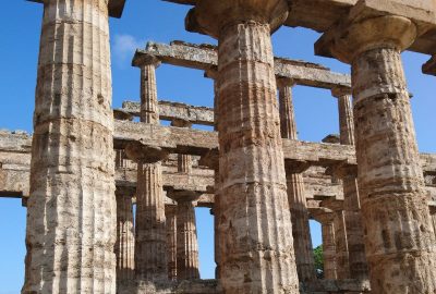 Colonnes du Temple de Poséidon de Paestum. Photo © André M. Winter