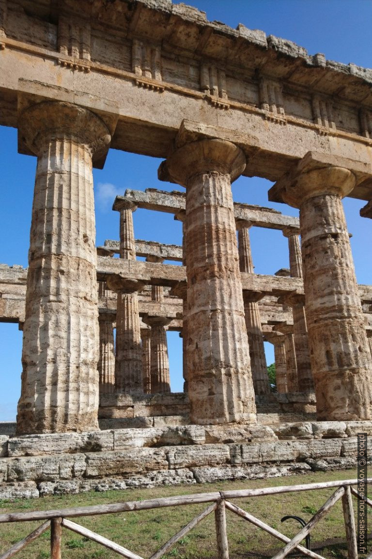 Colonnes du Temple de Poséidon de Paestum. Photo © André M. Winter
