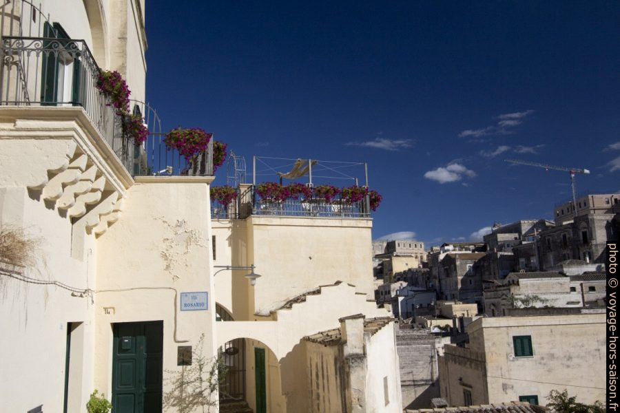 Une terrasse dans le centre de Matera. Photo © André M. Winter