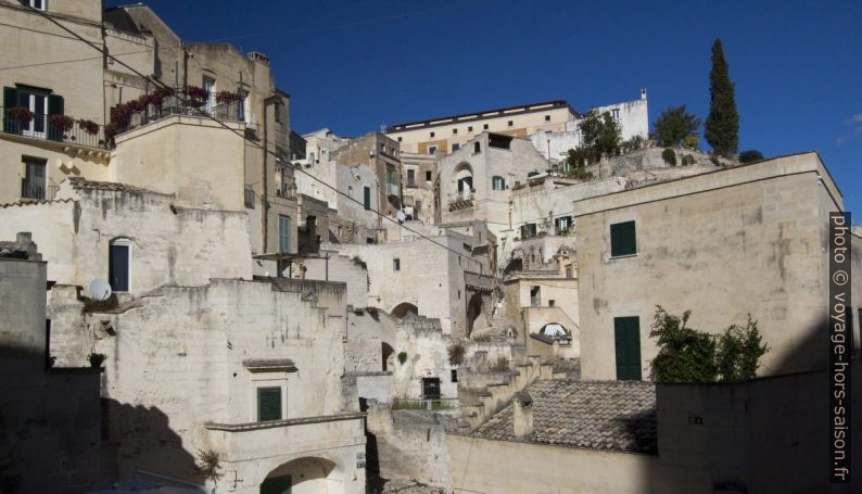 Le soleil automnal sur le Sasso Barisano à Matera. Photo © André M. Winter