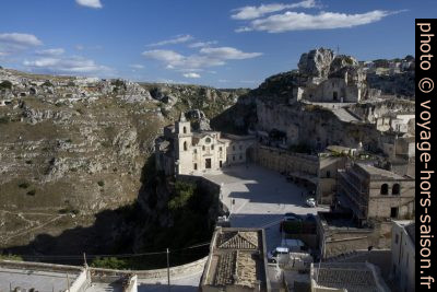 Rocher avec l'église rupestre Santa Maria di Idris à Matera. Photo © Alex Medwedeff
