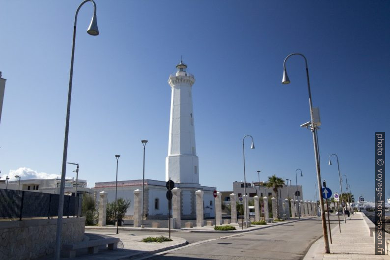 Faro di Torre Canne. Photo © André M. Winter