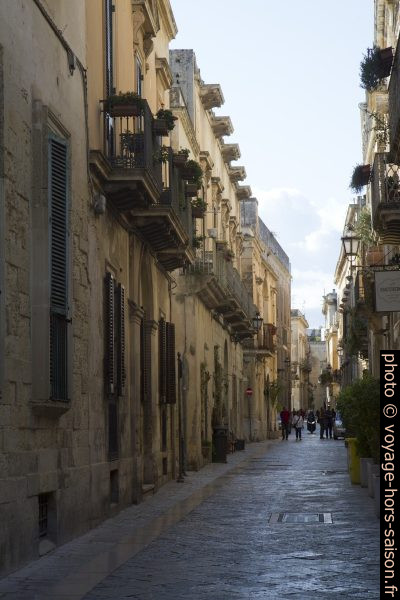 La Via Giuseppe Palmieri à Lecce. Photo © Alex Medwedeff