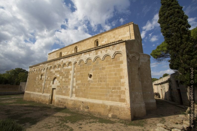 L'église Santa Maria a Cerrate. Photo © André M. Winter