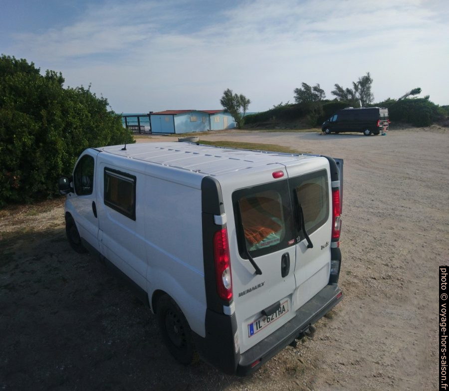 Notre Trafic à la Spiaggia Paradiso sur Varano. Photo © André M. Winter