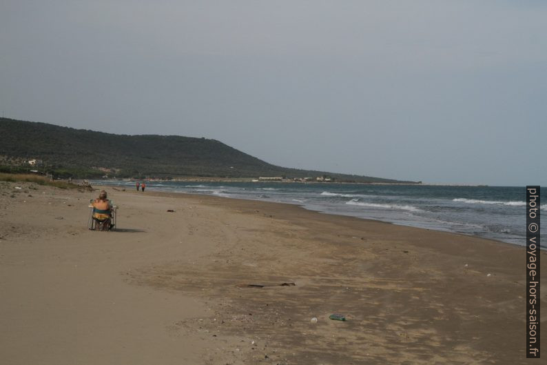 La Spiaggia Paradiso sur Varano. Photo © Alex Medwedeff