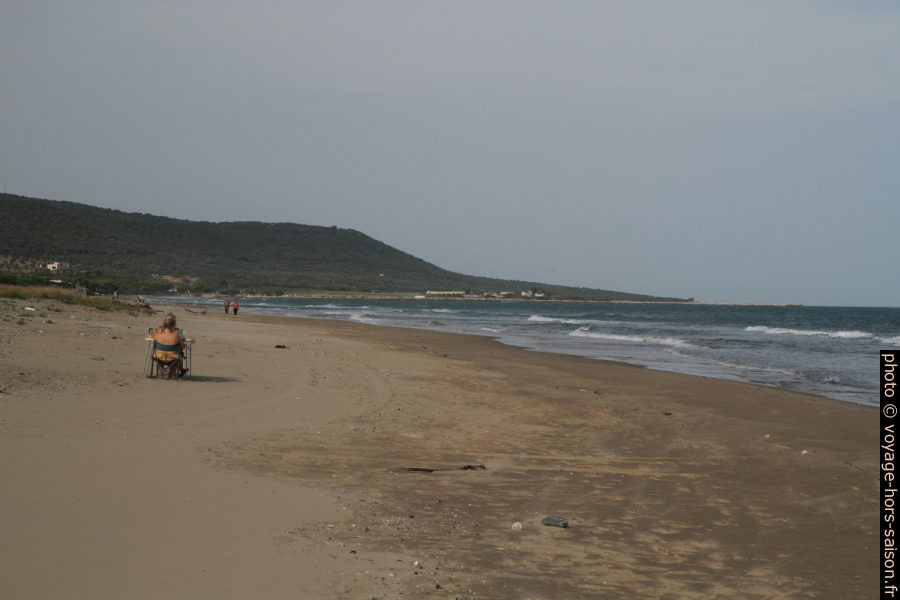 La Spiaggia Paradiso sur Varano. Photo © Alex Medwedeff