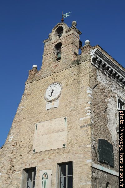 Palazzo degli Anziani. Photo © Alex Medwedeff
