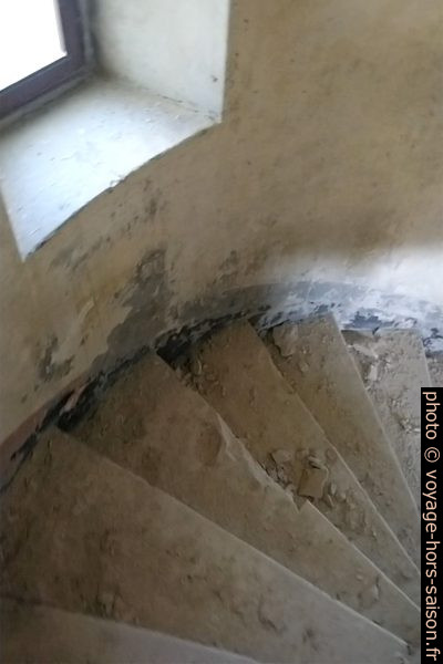 L'escalier en colimaçon de l'ancien phare d'Ancône. Photo © André M. Winter