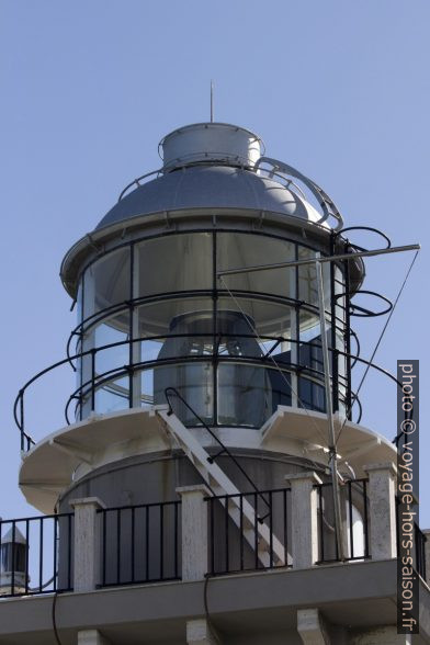 Lentille du nouveau phare d'Ancône. Photo © André M. Winter