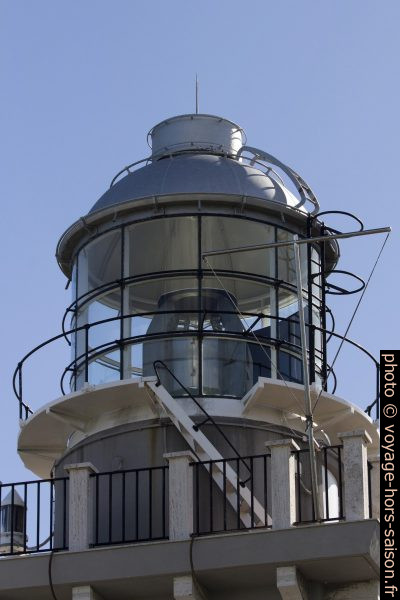 Lentille du nouveau phare d'Ancône. Photo © André M. Winter