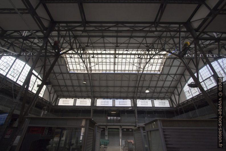 Halle du marché public d'Ancône. Photo © André M. Winter