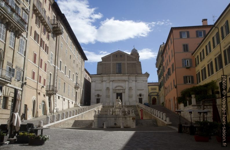 Chiesa di San Domenico di Ancona. Photo © Alex Medwedeff