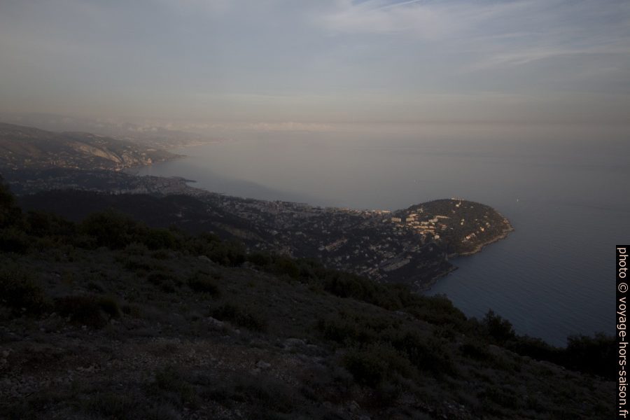 Coucher de soleil sur le Cap Martin. Photo © André M. Winter