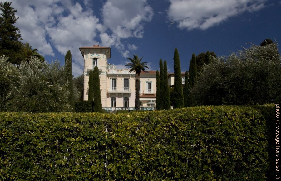Une villa ancienne de l'Avenue Claude Vignon. Photo © André M. Winter