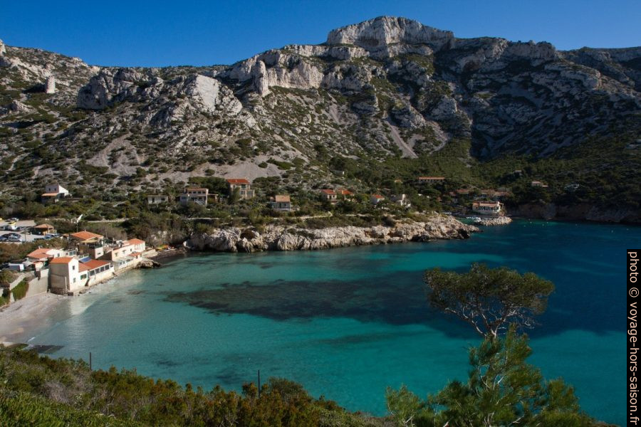 Calanque de Sormiou et le Baou Rond. Photo © Alex Medwedeff