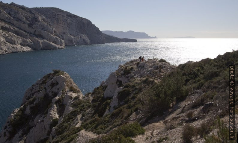 Le Cap Redon vu de la montée sous la falaise. Photo © André M. Winter