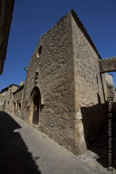 Porte de de l'église Notre-Dame-de-Beauvezer. Photo © André M. Winter