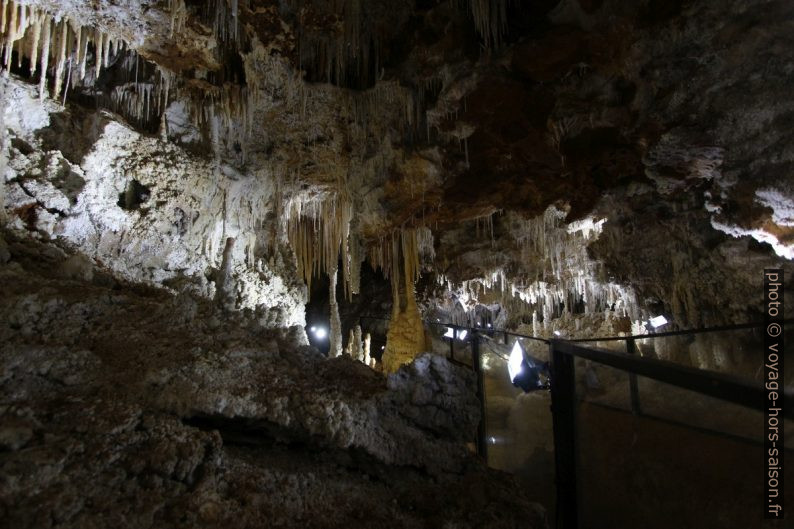Décor naturel de la Grotte de Clamouse. Photo © André M. Winter