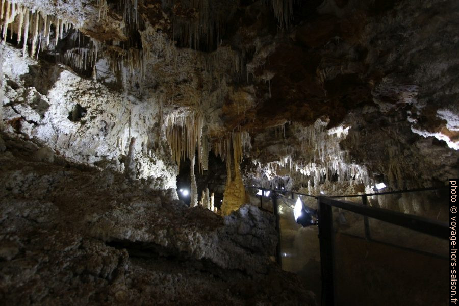 Décor naturel de la Grotte de Clamouse. Photo © André M. Winter