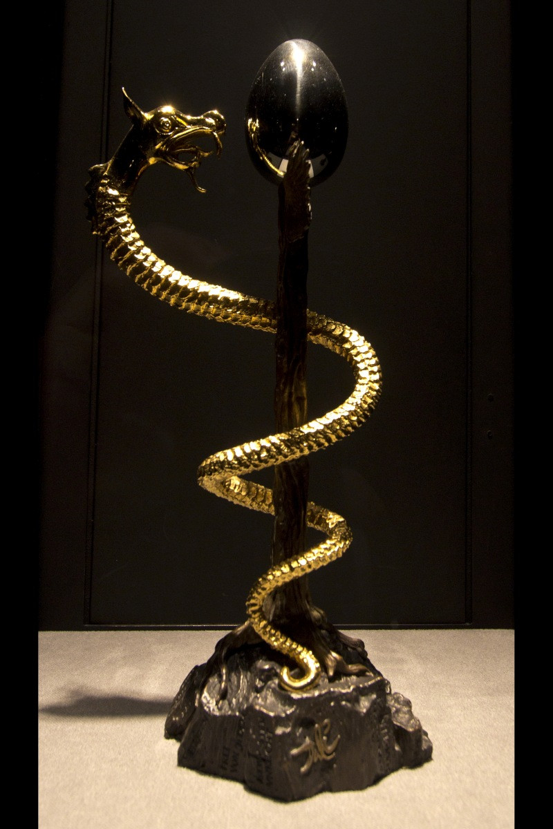 Caducée II - Dalí - 1982 - sculpture. Photo © André M. Winter
