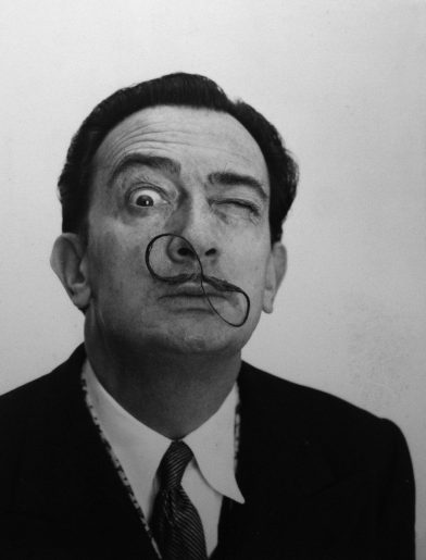 Dali's mustache - Philippe Halsman - en huit