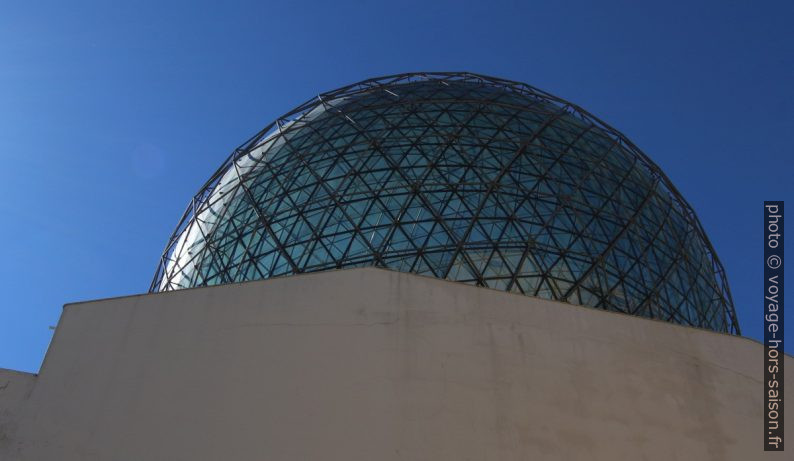 Coupole réticulaire du Théâtre-musée Dalí. Photo © André M. Winter