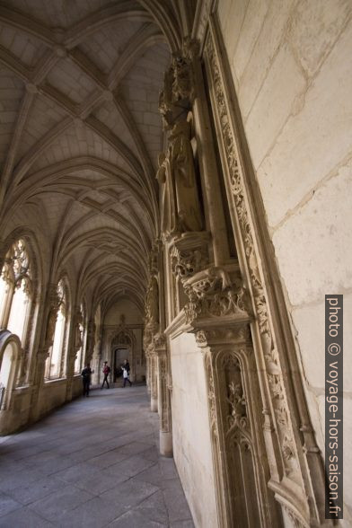 Couloir du cloître du Monastère de Saint-Jean des rois. Photo © André M. Winter