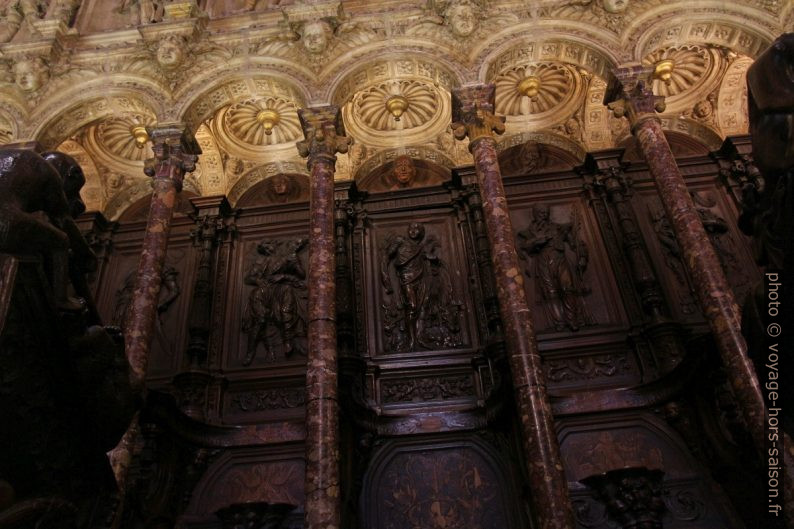 Détail des stalles de la Catedral Primada de España. Photo © André M. Winter