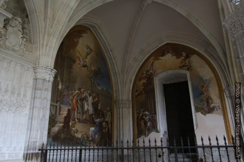 Peintures dans le cloître de la Cathédrale de Tolède. Photo © André M. Winter