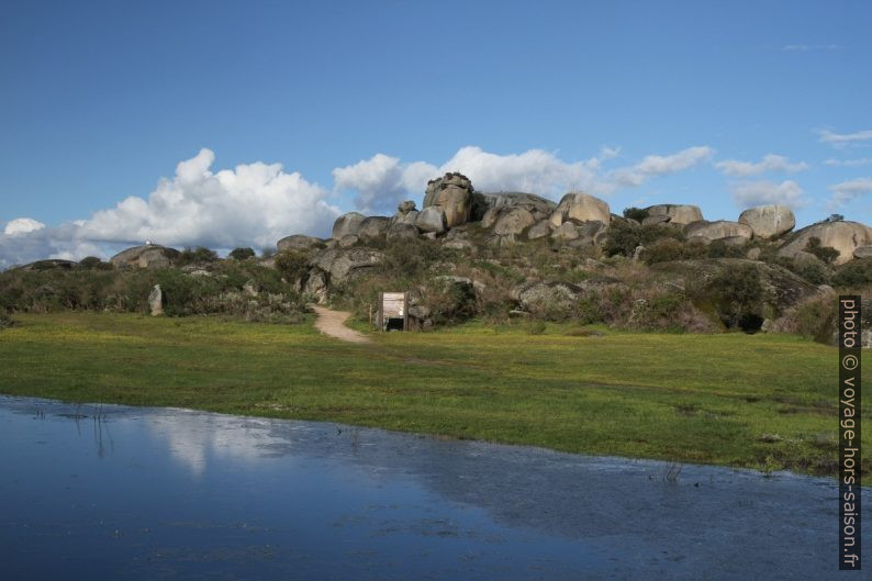 Peñas del Barrueco. Photo © Alex Medwedeff